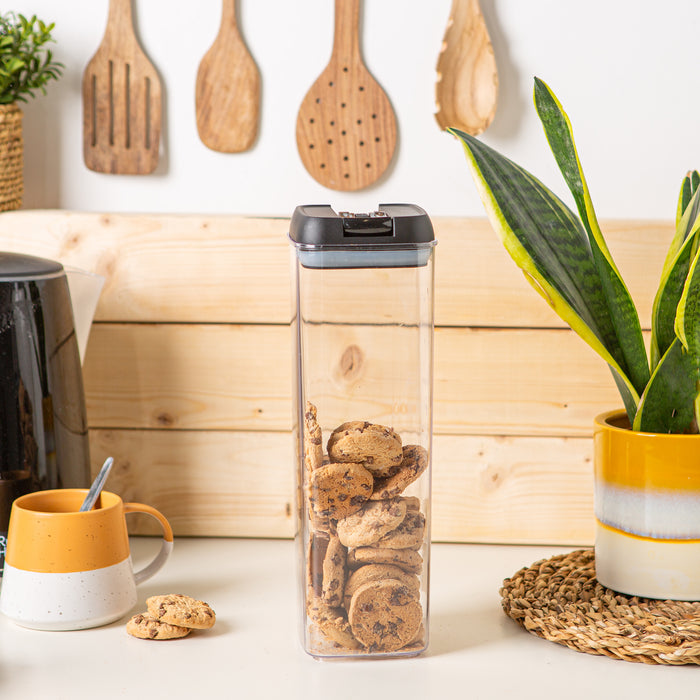 1.9L Black Lid Airtight Flip-Lock Plastic Food Storage Container
