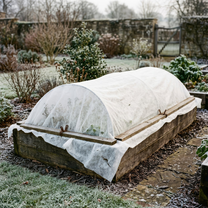 30gsm Garden Plant Frost Protection Fleece with Pegs & Plates - 10m x 10m Total (5 Rolls)